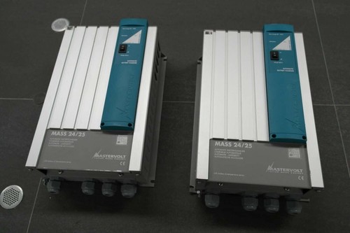 Mastervolt mass charger 25 - mass,