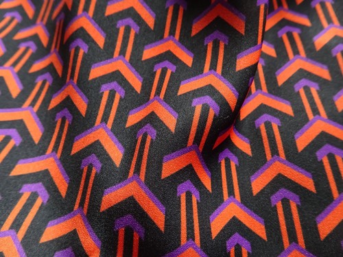 Stoffrest bunt geometrisches