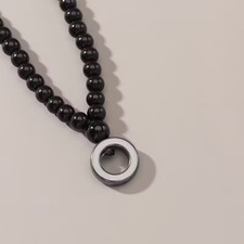 Schwarze Naturstein-Halskette