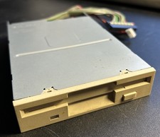 Akai MPC 2000 XL Diskettenlaufwerk +34 pin Floppy Drive Kabel + Strom Adapter