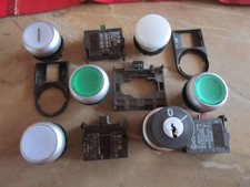 12  Eaton M22  Taster Adapter