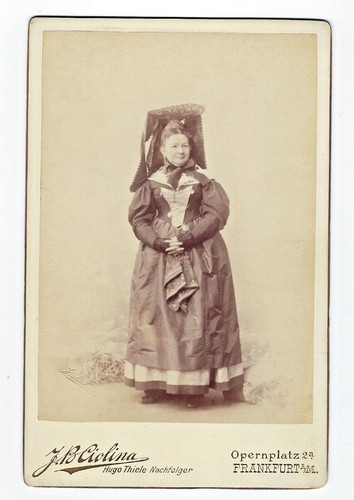 Tracht frauen hohe haube mit - hohe,