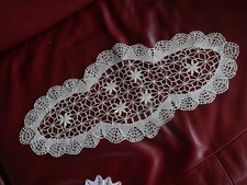 Geklöppeltes Deckchen