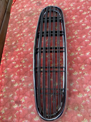 Volvo p1800 kühlergrill - volvo,