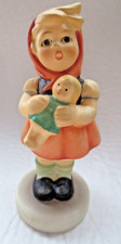 HUMMELFIGUR GOEBEL HUM 239/B "MÄDCHEN MIT PUPPE" HUMMEL FIGUR