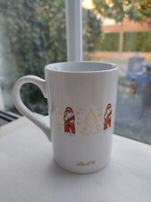LINDT Kaffeebecher Weihnachten