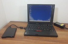 VINTAGE IBM Thinkpad 560E Intel Pentium 120MHz 40MB 1GB mit Floppy + Win98