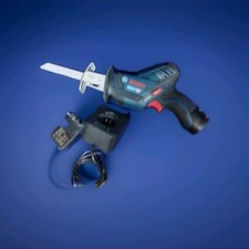 G657/ Bosch Professional GSA 12V Akku Säbelsäge mit Akku Ladegerät gebraucht 