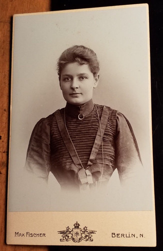 Schönes mädchen junge frau - mädchen,