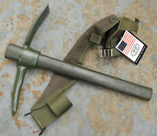 Massiver US Pickel Metall oliv mit Holzstiel und Hülle Spitzhacke Flachhacke