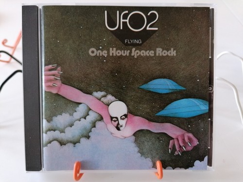 Ufo2 flying one hour - /, space