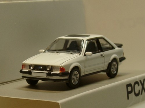 Premium ford escort iii - premium,