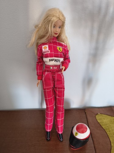 Barbie scuderia ferrari - barbie,