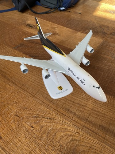 Ups boeing 737 - ups, 737-8f