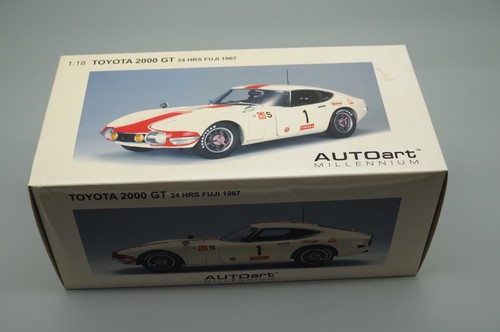 Autoart millennium 86715 - 1:18,