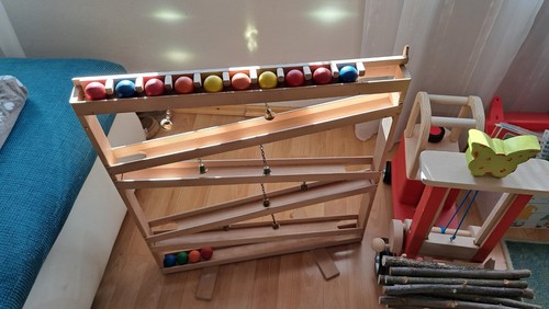 Holzkugelbahn groß bunte - holzkugelbahn, groß,