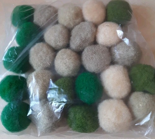 Bommel pompons 3cm plüsch - 25,