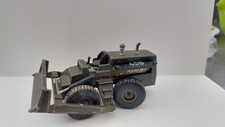 SIKU V326, Planier Traktor Michigan "Militär" , besp./def. Original Modell !