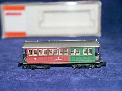 Arnold 3052 - , n