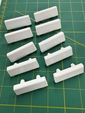 Entwässerungskappen, Ablaufkappen, Wasserschlitzkasten, Kunststofffenster, Weiß