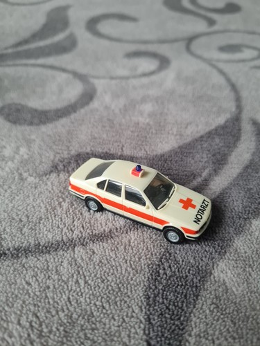 Herpa bmw 535i notarzt - herpa,