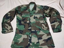 US ARMY Hemd Medium Long Woodland Camouflage Uniform original super Zustand !