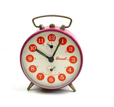 alter Jnal Wecker in rosa Aufzugswecker Mechanisch Reisewecker Blech Metall 9262