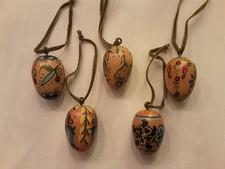 Vintage 5 Stück Holzeier Ostereier aus Holz handbemalt "Alt"