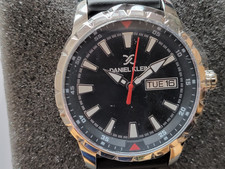 Herren Armbanduhr, von DANIEL