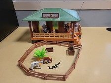 Playmobil 6936, Oambati