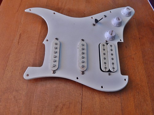 Squier loaded pickguard - squier,
