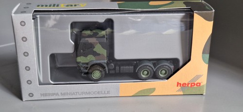 H336 herpa iveco - iveco, trakker