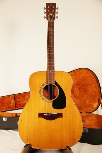 Yamaha 180 red - red, label