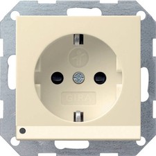 Gira Steckdose LED