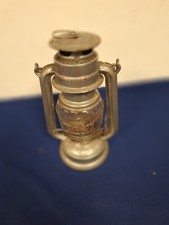 Alte Petroliumlampe BAT No.158