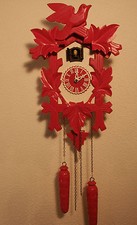 Kuckucksuhr mit Quarzwerk pink