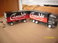 Herpa Scania-Wechselkoffer- Hängerzug Niederegger