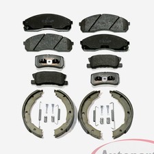 Bremsbeläge vorne + hinten