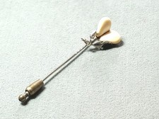 Grandel Anstecknadel 800