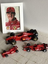 Ferrari F310 Modelle in verschiedenen Maßstäben