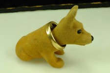 Wackel Hund Figur Hund Wackelfigur H 7,5 cm klein sitzend mit Wackelkopf 60er Ja