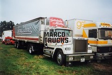 LKW Foto Mack Planensattelzug