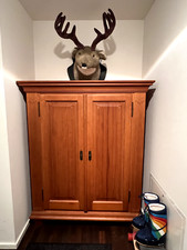 Kleiderschrank, Holz