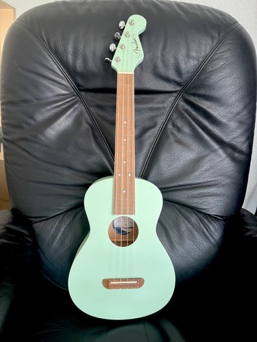Ukulele tenor fender green - ukulele,