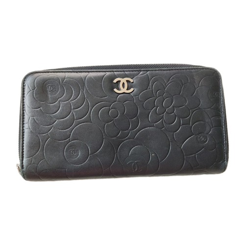 Chanel camellia long wallet - chanel,