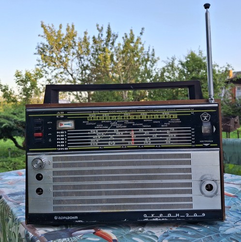Vintage sowjetisches radio - sowjetisches,