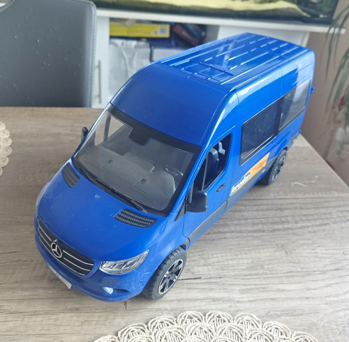 Bruder tour mercedes bus - on,