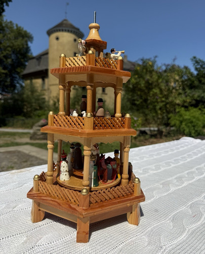 Weihnachtspyramide stöckig - weihnachtspyramide, 3-stöckig