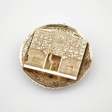 Silberner Anhänger/Brosche im