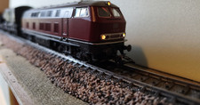 DB Modellbahn-Lot beleuchtet